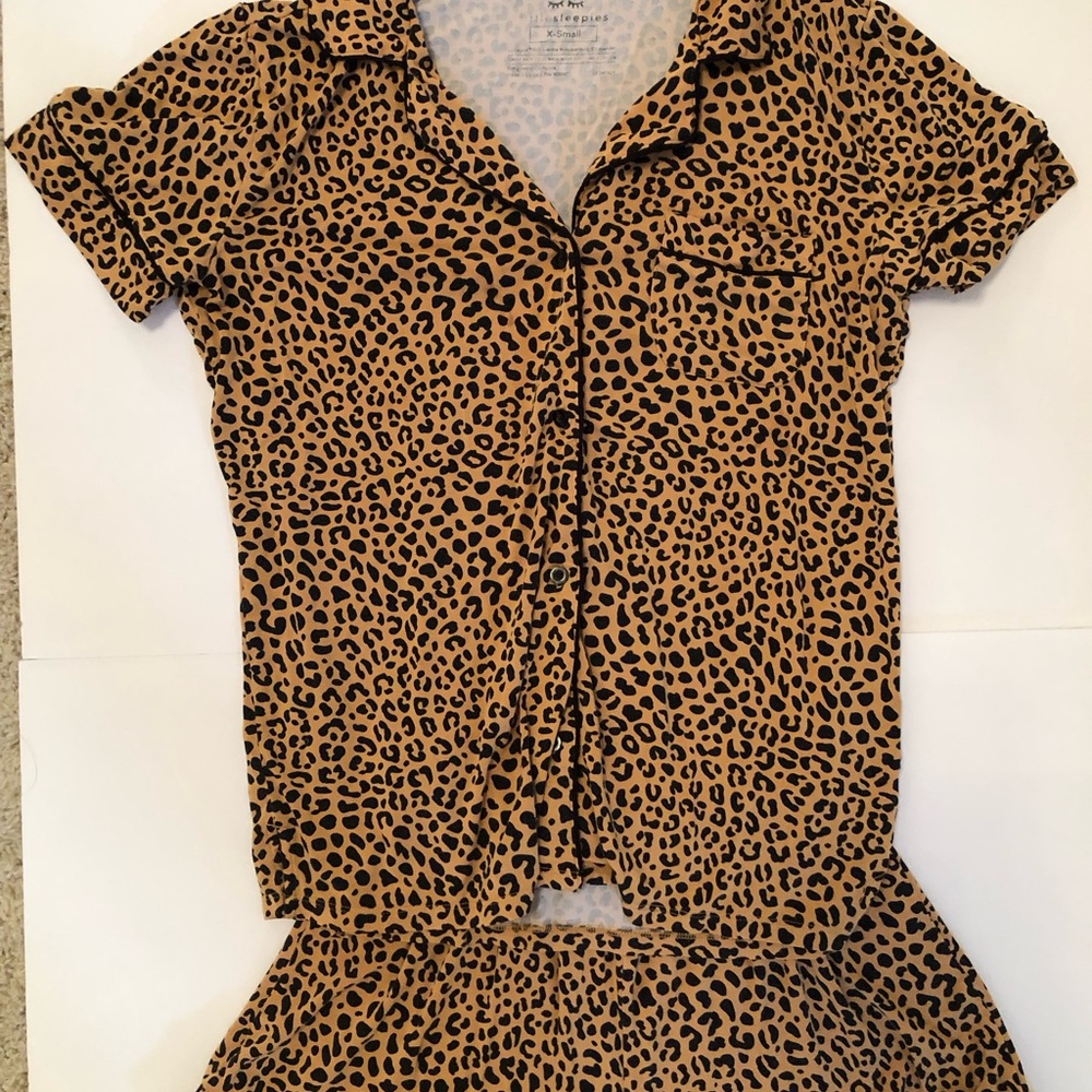 Little Sleepies Leopard Print Pajamas set short sleeve and shorts size XS